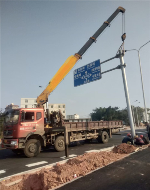 潍坊市设备吊装租赁吊车要用多大吊车